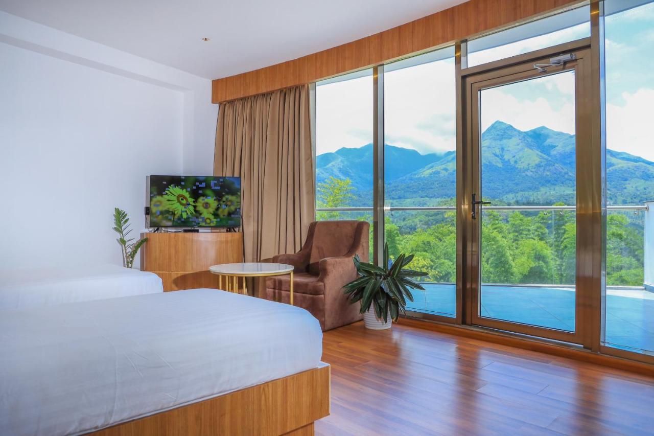 Hotel Sky Sierra Wayanad Kalpetta Kültér fotó
